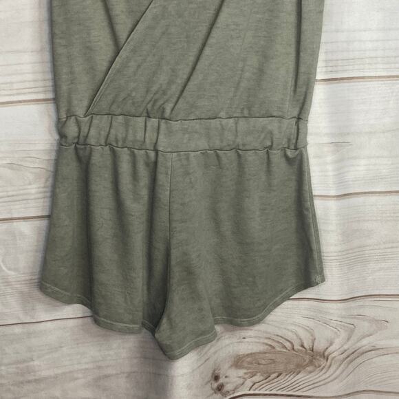Rebel Sugar Gray Surplice Neckline Sleeveless Tie-Front Romper - Picture 3 of 6
